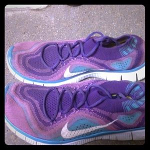 Roshe Run Sock Edition